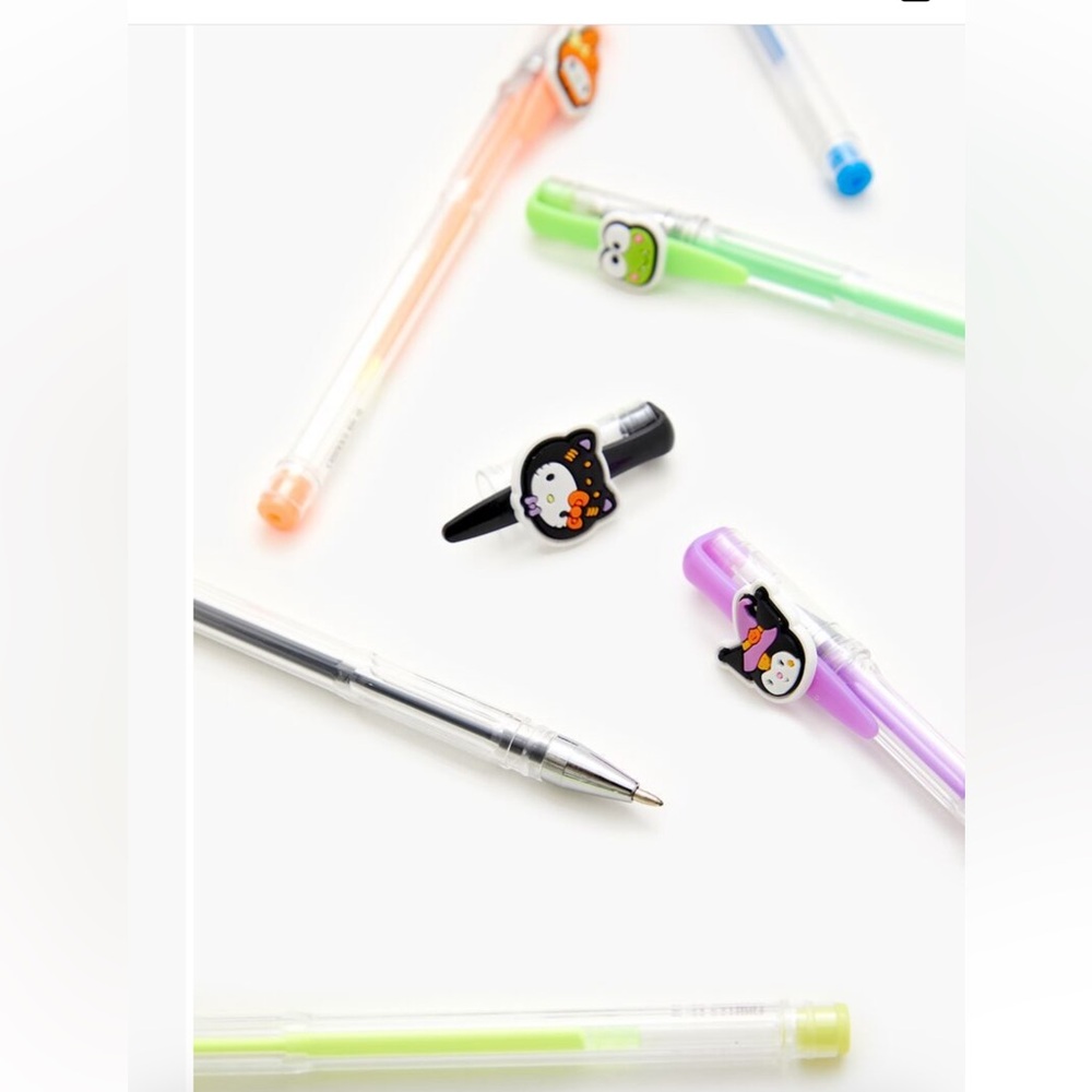Forever 21 Sanrio gel pen - Picture 3 of 3